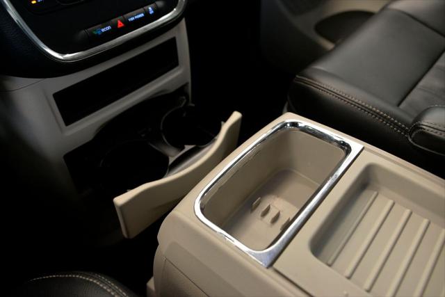 2015 Chrysler Town & Country Touring