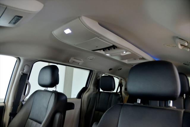2015 Chrysler Town & Country Touring