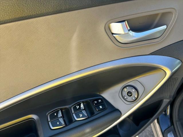 2018 Hyundai Santa Fe SE