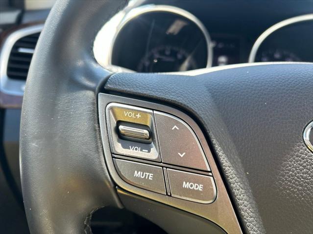 2018 Hyundai Santa Fe SE