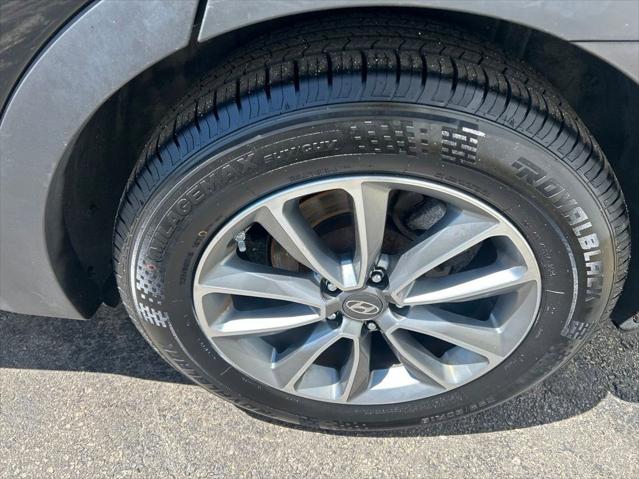 2018 Hyundai Santa Fe SE
