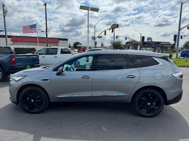 2023 Buick Enclave Essence FWD