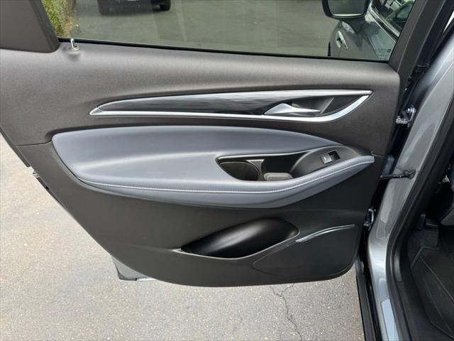 2023 Buick Enclave Essence FWD