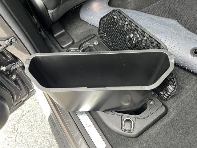 2020 Ram 1500 Laramie Crew Cab 4x4 5'7" Box