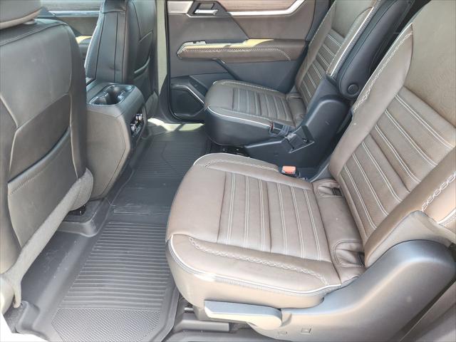 2026 GMC Acadia Denali Ultimate FWD