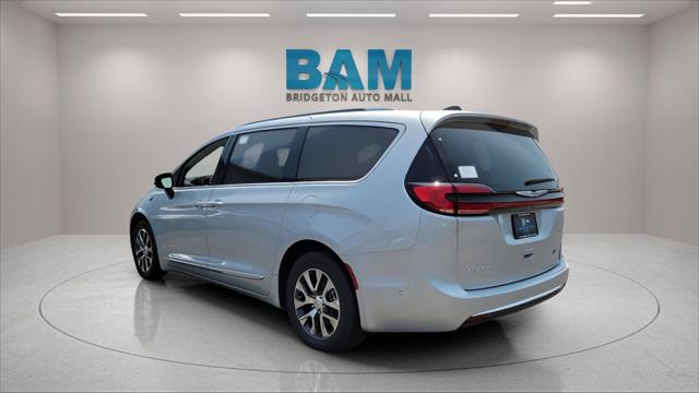 2023 Chrysler Pacifica Hybrid Pinnacle 2023 Chrysler Pacifica Hybrid Pinnacle