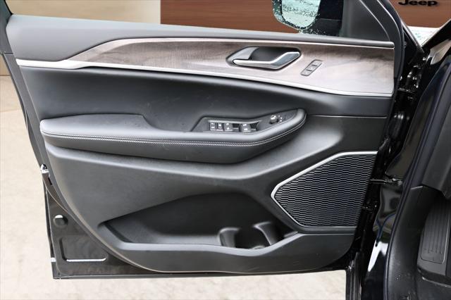 2026 Jeep Grand Cherokee Limited 4x2