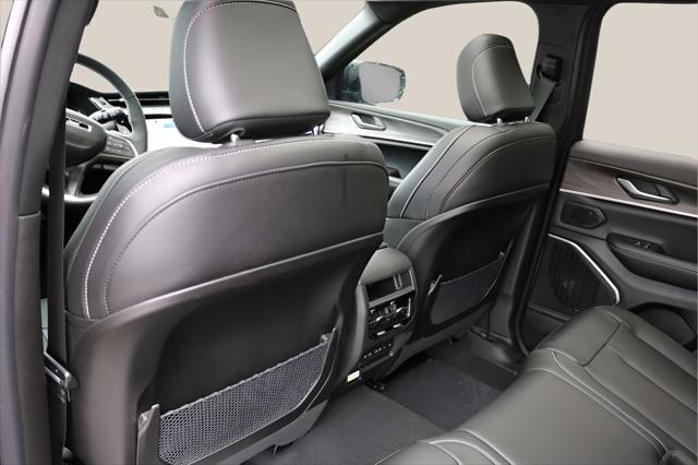 2026 Jeep Grand Cherokee Limited 4x2