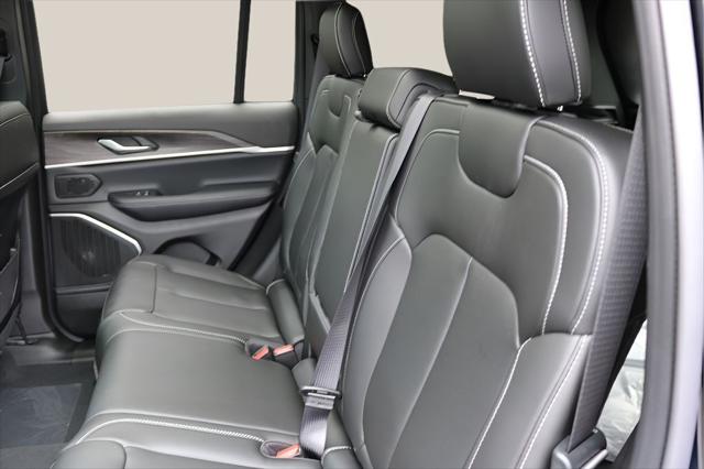 2026 Jeep Grand Cherokee Limited 4x2