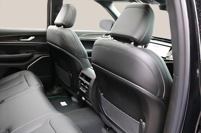 2026 Jeep Grand Cherokee Limited 4x2
