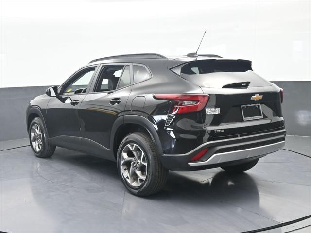 2025 Chevrolet Trax FWD LT