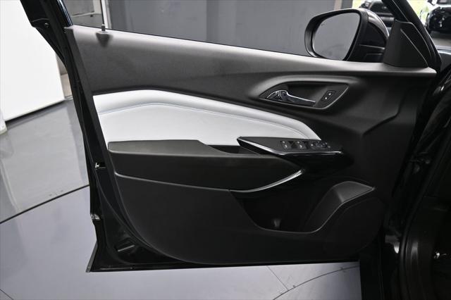 2025 Chevrolet Trax FWD LT