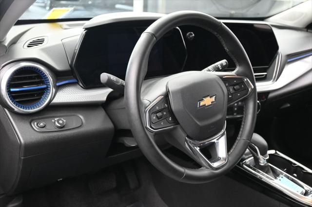 2025 Chevrolet Trax FWD LT