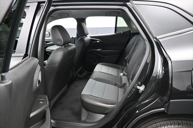 2025 Chevrolet Trax FWD LT