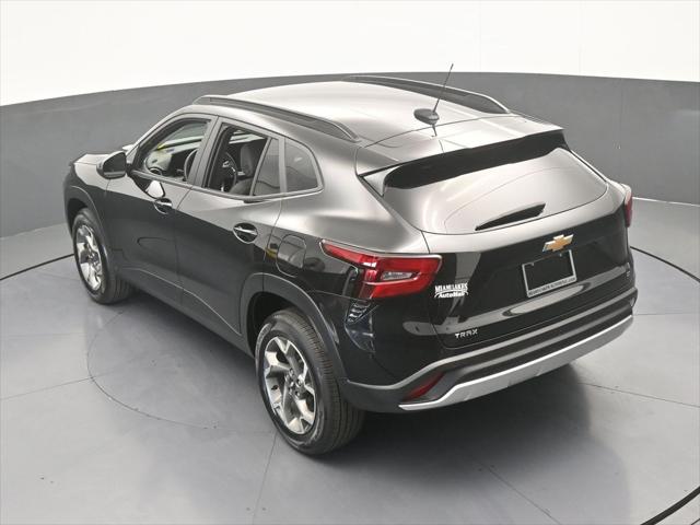 2025 Chevrolet Trax FWD LT