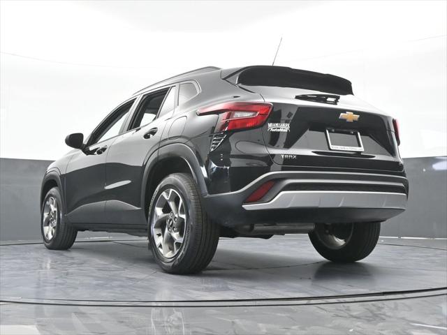 2025 Chevrolet Trax FWD LT
