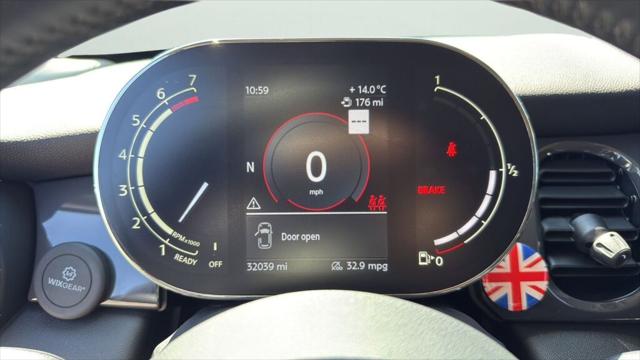 2024 MINI Hardtop Cooper