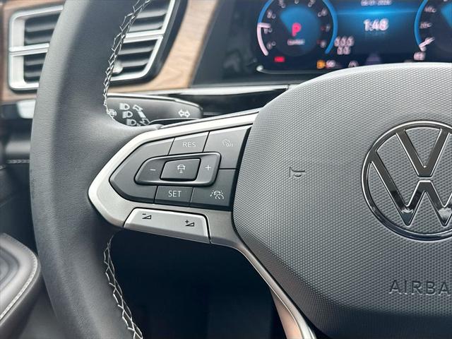 2026 Volkswagen Atlas SE with Technology