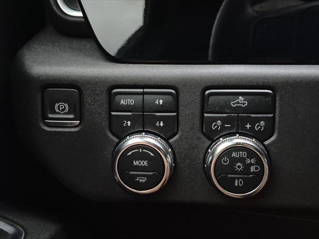 2024 GMC Sierra 1500 4WD Crew Cab Short Box Elevation with 3SB