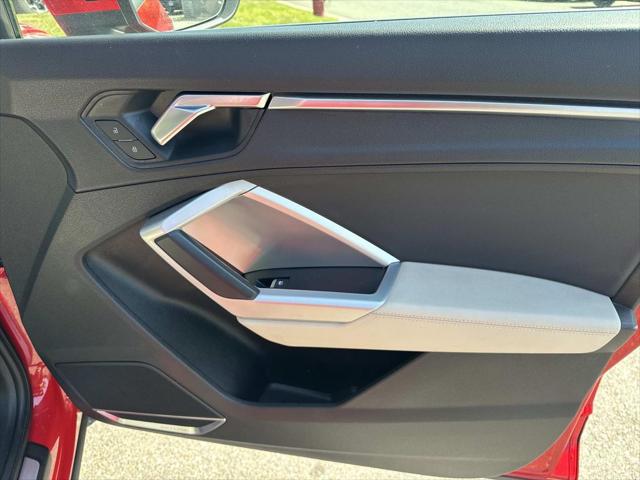 2020 Audi Q3 Premium Plus 45 TFSI S line quattro Tiptronic