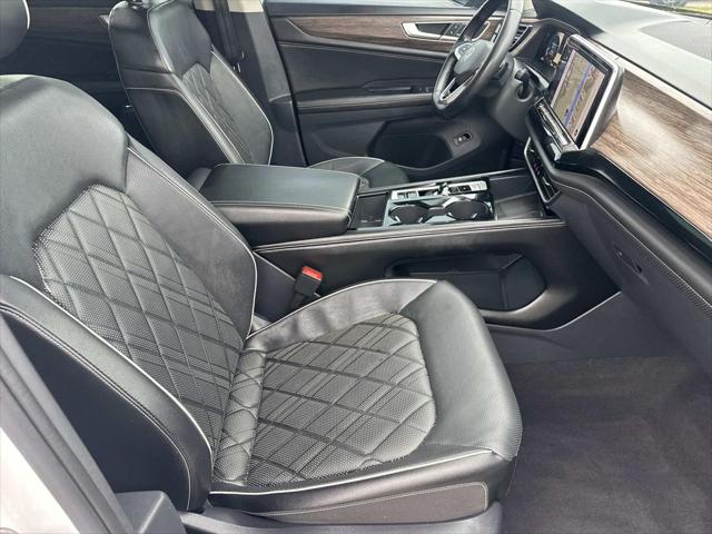 2024 Volkswagen Atlas 2.0T SEL Premium R-Line