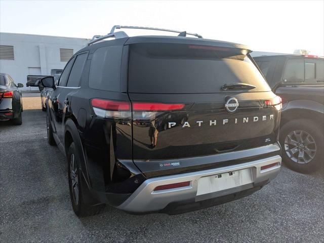 2024 Nissan Pathfinder SL FWD