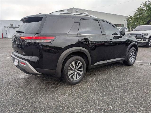 2024 Nissan Pathfinder SL FWD