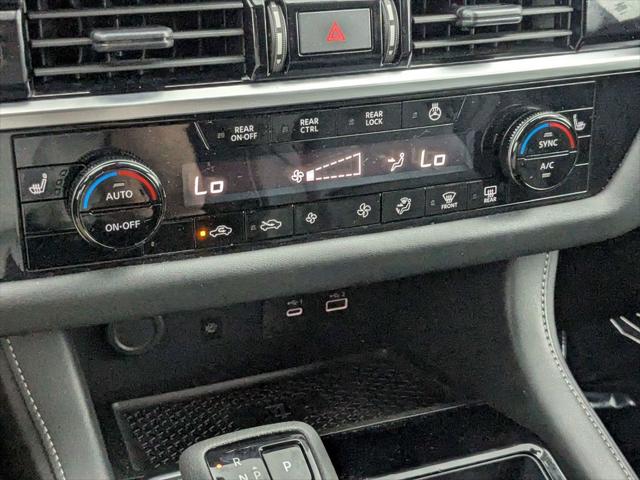 2024 Nissan Pathfinder SL FWD