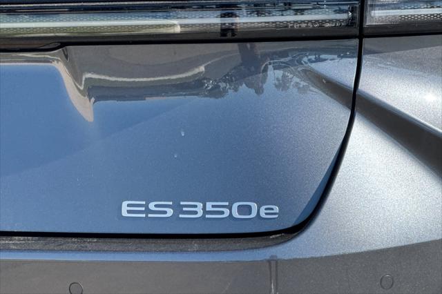 2026 Lexus ES 350 350