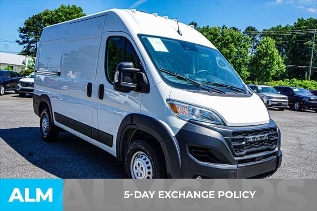 2025 Ram ProMaster 2500 Cargo Van Tradesman High Roof 136" WB w/Pass Seat