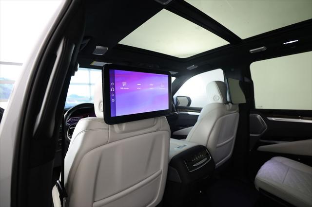2026 Cadillac Escalade ESV Platinum Sport