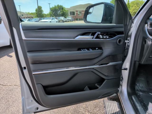 2026 Jeep Grand Wagoneer Summit Obsidian 4x4
