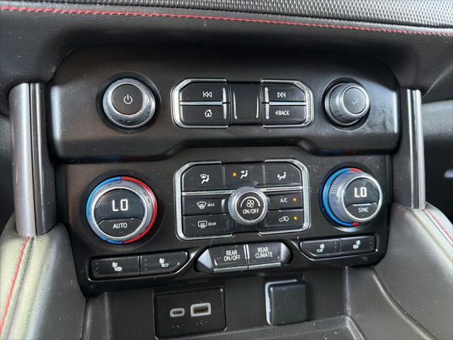 2023 Chevrolet Suburban 4WD RST