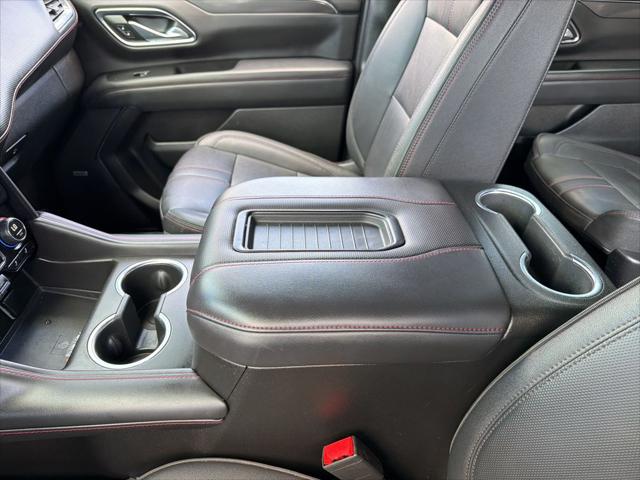 2023 Chevrolet Suburban 4WD RST