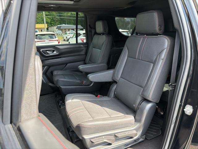 2023 Chevrolet Suburban 4WD RST