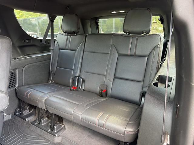 2023 Chevrolet Suburban 4WD RST