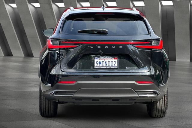 2025 Lexus NX 350h Premium