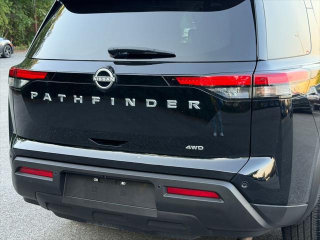 2025 Nissan Pathfinder SV 4WD
