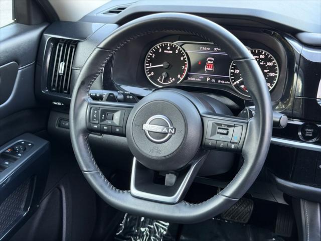 2025 Nissan Pathfinder SV 4WD