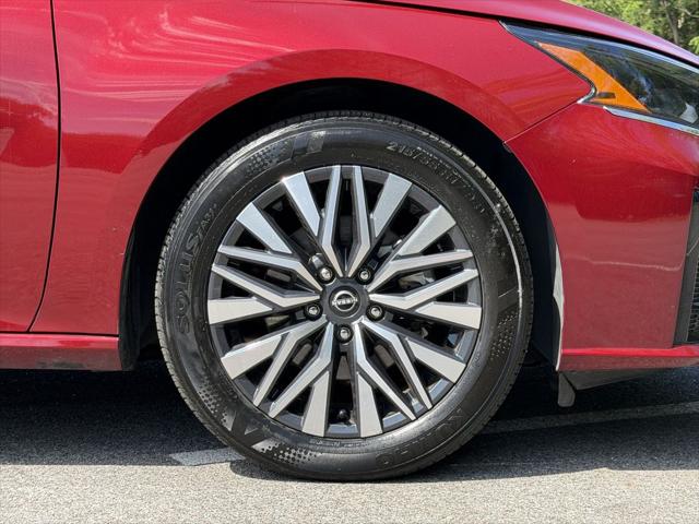 2025 Nissan Altima SV FWD