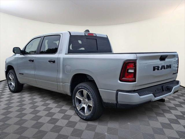 2026 RAM Ram 1500 RAM 1500 EXPRESS CREW CAB 4X4 57 BOX