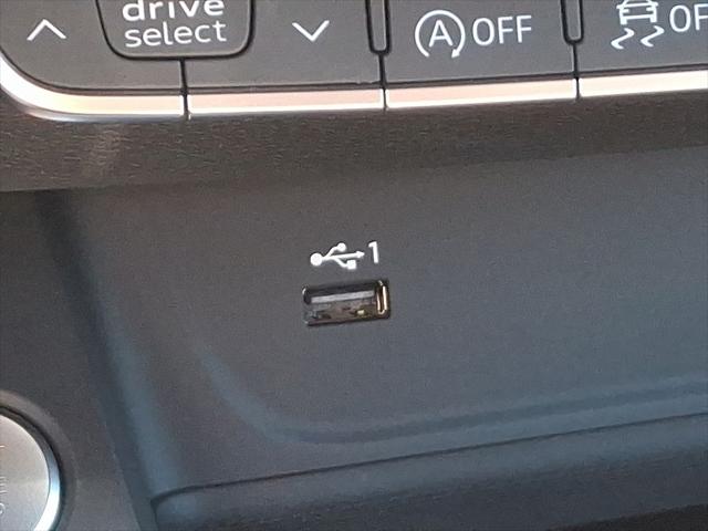 2023 Audi A4 Premium Plus 45 TFSI S line quattro S tronic