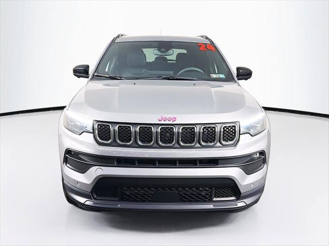 2024 Jeep Compass Latitude Lux FWD 2024 Jeep Compass Latitude Lux FWD