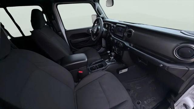 2023 Jeep Gladiator Sport