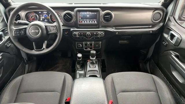 2023 Jeep Gladiator Sport