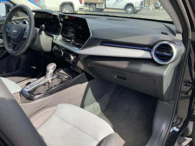 2025 Chevrolet Trax FWD LT