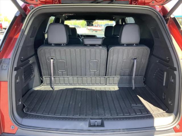 2025 Chevrolet Traverse AWD LT