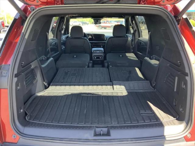 2025 Chevrolet Traverse AWD LT