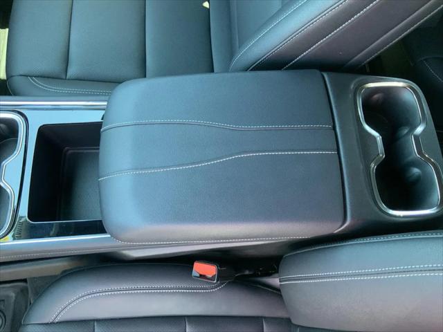 2025 Chevrolet Traverse AWD LT