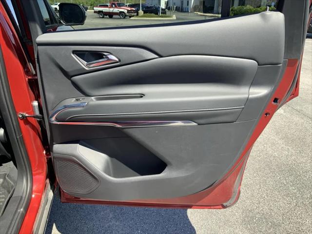 2025 Chevrolet Traverse AWD LT